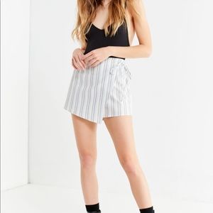 Urban Outfitters Jamie Linen Skort